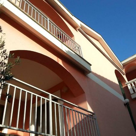 Apartmani Vesna Pinezići Extérieur photo